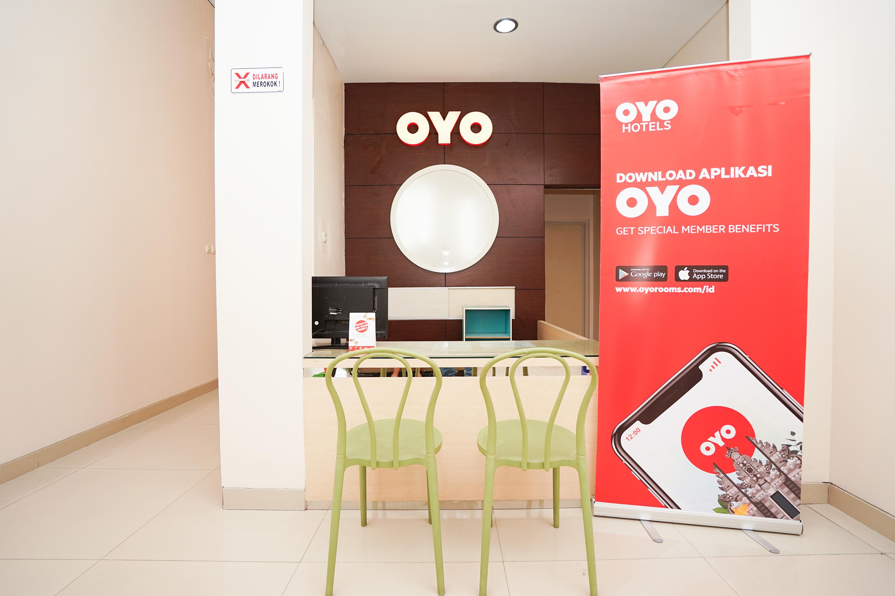 Oyo 782 Menjangan Residence At Citraland 1 Surabaya Exterior foto