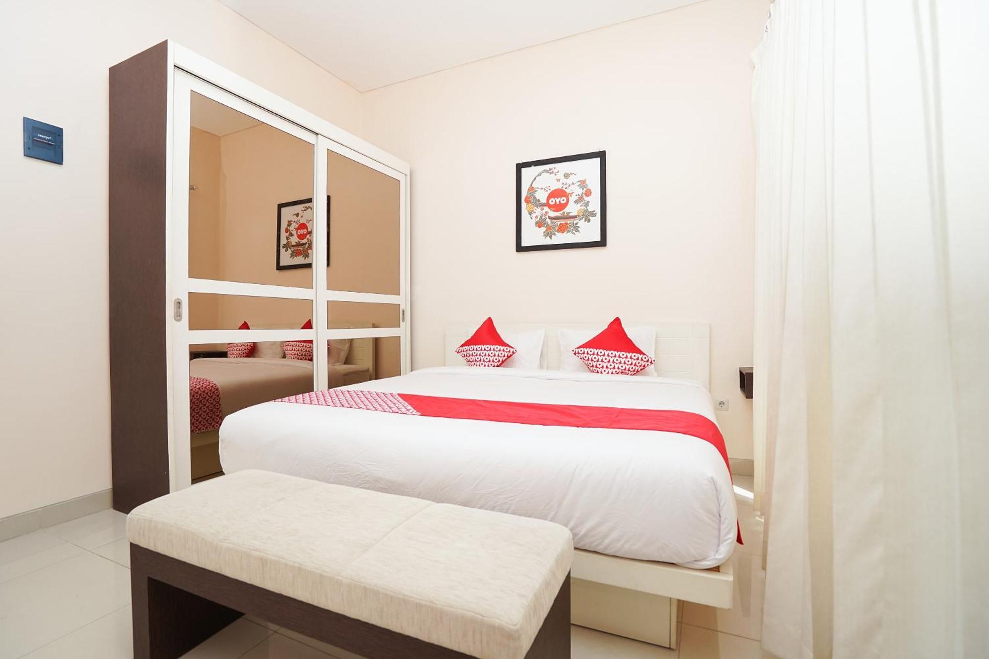 Oyo 782 Menjangan Residence At Citraland 1 Surabaya Exterior foto